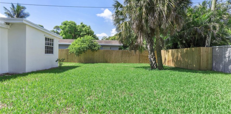 Commercial property in Fort Lauderdale, Florida 152.27 sq.m. № 862844