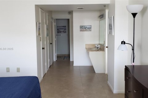 Condominio en venta en Hollywood, Florida, 2 dormitorios, 110.55 m2 № 1766564 - foto 13