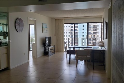 Condominio en venta en Hollywood, Florida, 2 dormitorios, 110.55 m2 № 1766564 - foto 1