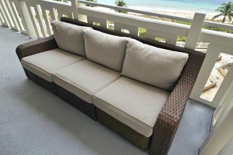 Condo in Key Biscayne, Florida, 2 bedrooms  № 2052795 - photo 19