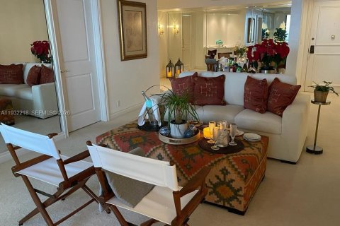 Condo in Key Biscayne, Florida, 2 bedrooms  № 2052795 - photo 23