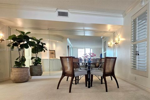 Condo in Key Biscayne, Florida, 2 bedrooms  № 2052795 - photo 4
