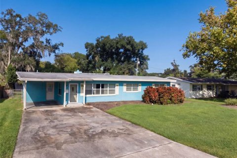Villa ou maison à vendre à Winter Park, Floride: 4 chambres, 173.36 m2 № 2425293 - photo 2