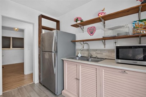 Casa en venta en Fort Lauderdale, Florida, 3 dormitorios, 85.93 m2 № 2167592 - foto 8