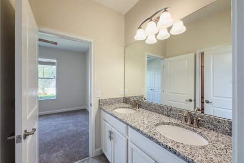 House in STOREY LAKE in Kissimmee, Florida 4 bedrooms, 246.66 sq.m. № 1777506 - photo 21