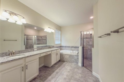 House in STOREY LAKE in Kissimmee, Florida 4 bedrooms, 246.66 sq.m. № 1777506 - photo 11