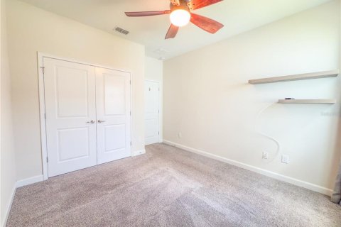 House in STOREY LAKE in Kissimmee, Florida 4 bedrooms, 246.66 sq.m. № 1777506 - photo 19