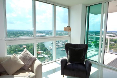 Condo in Miami, Florida, 2 bedrooms  № 2089157 - photo 17