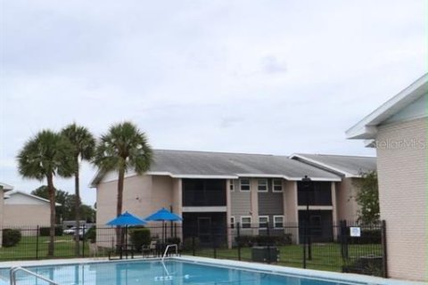 Condo in Orlando, Florida, 2 bedrooms  № 2102447 - photo 18