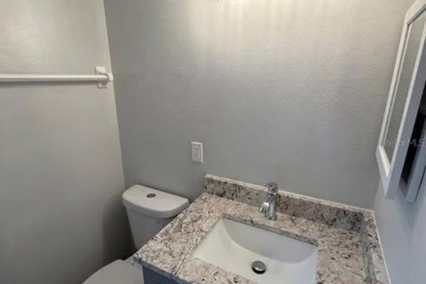 Condo in Orlando, Florida, 2 bedrooms  № 2102447 - photo 11