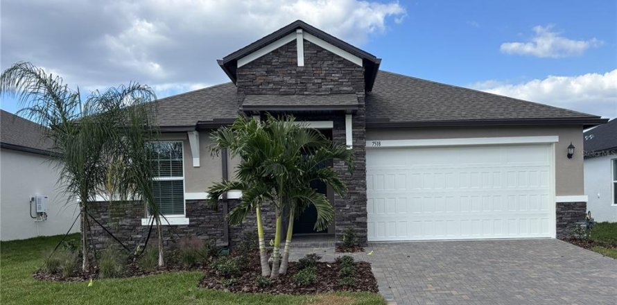 House in Palmetto, Florida 3 bedrooms, 200.3 sq.m. № 2108775