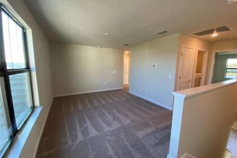 Villa ou maison à louer à Bradenton, Floride: 4 chambres, 205.13 m2 № 1777130 - photo 5