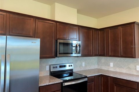Villa ou maison à louer à Bradenton, Floride: 4 chambres, 205.13 m2 № 1777130 - photo 6