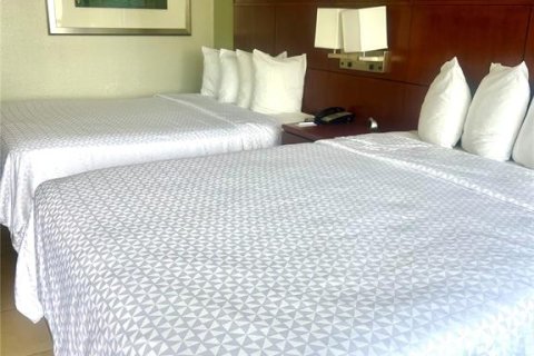 Hotel in Clearwater, Florida 1923.08 sq.m. № 1034632 - photo 7