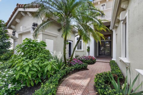 House in Palm Beach Gardens, Florida 3 bedrooms, 274.8 sq.m. № 2254918 - photo 6