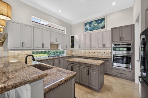 House in Palm Beach Gardens, Florida 3 bedrooms, 274.8 sq.m. № 2254918 - photo 27