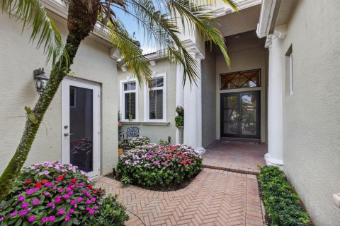 House in Palm Beach Gardens, Florida 3 bedrooms, 274.8 sq.m. № 2254918 - photo 7