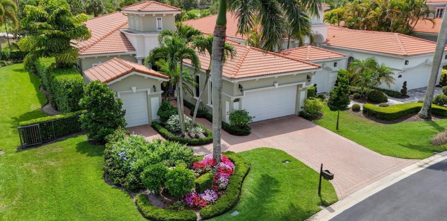 House in Palm Beach Gardens, Florida 3 bedrooms, 274.8 sq.m. № 2254918