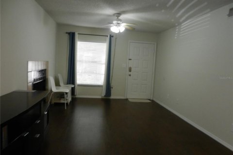 Condo in Tampa, Florida, 2 bedrooms № 2200830 - photo 8