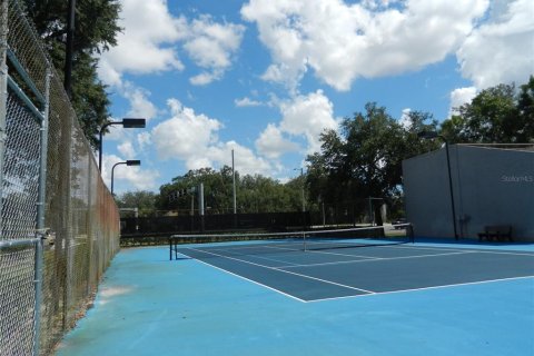 Condo in Tampa, Florida, 2 bedrooms № 2200830 - photo 23