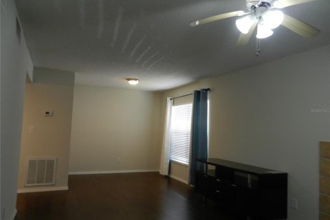 Condo in Tampa, Florida, 2 bedrooms № 2200830 - photo 6