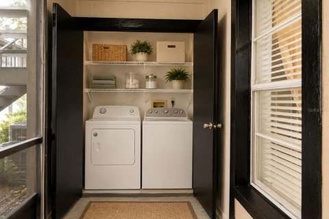 Condo in Tampa, Florida, 2 bedrooms № 2200830 - photo 24