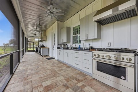 Купить виллу или дом в Бронсон, Флорида 3 комнаты, 535.4м2, № 2152093 - фото 30