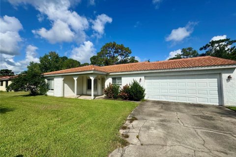 Villa ou maison à louer à Orlando, Floride: 3 chambres, 144.37 m2 № 1854283 - photo 1