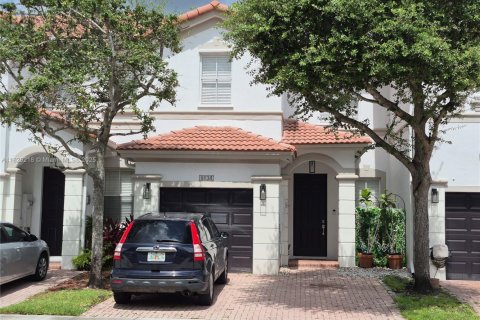 Adosado en Doral, Florida 3 dormitorios, 156.35 m2 № 1961028