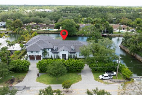 House in Coral Gables, Florida 8 bedrooms, 888.33 sq.m. № 1694810 - photo 6