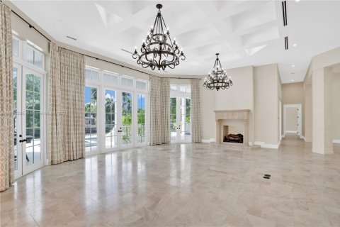 House in Coral Gables, Florida 8 bedrooms, 888.33 sq.m. № 1694810 - photo 4