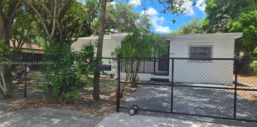 Villa ou maison à Miami, Floride 4 chambres, 89.56 m2 № 1798722