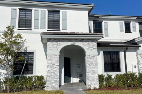 Adosado en alquiler en Miami, Florida, 3 dormitorios, 142.98 m2 № 1932647 - foto 1