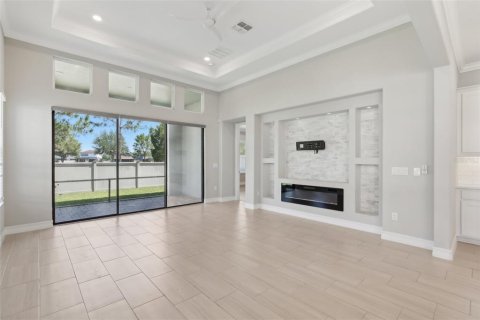 Villa ou maison à vendre à Wesley Chapel, Floride: 2 chambres, 172.89 m2 № 1745167 - photo 8