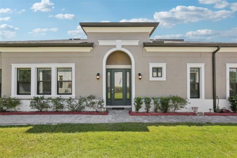 Villa ou maison à vendre à Wesley Chapel, Floride: 2 chambres, 172.89 m2 № 1745167 - photo 2