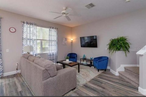 Townhouse in Kissimmee, Florida 3 bedrooms, 167.04 sq.m. № 2379604 - photo 4