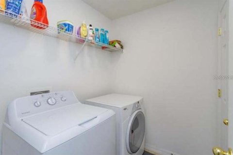 Townhouse in Kissimmee, Florida 3 bedrooms, 167.04 sq.m. № 2379604 - photo 21