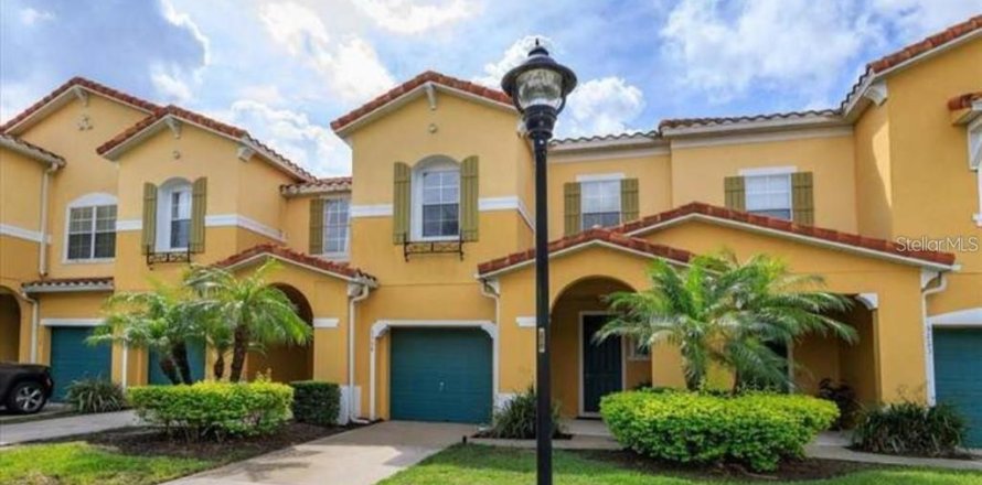 Townhouse in Kissimmee, Florida 3 bedrooms, 167.04 sq.m. № 2379604