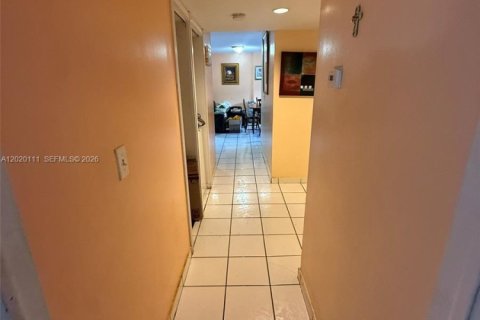 Купить кондоминиум в Хайалиа, Флорида 3 спальни, 112.6м2, № 2241366 - фото 16