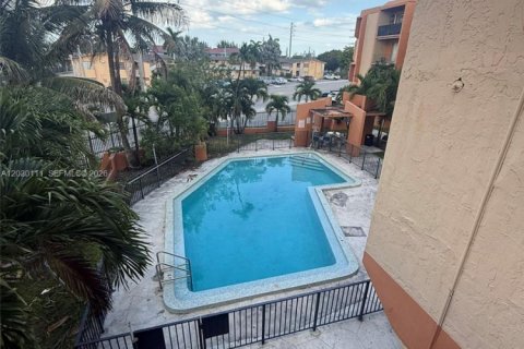 Купить кондоминиум в Хайалиа, Флорида 3 спальни, 112.6м2, № 2241366 - фото 22