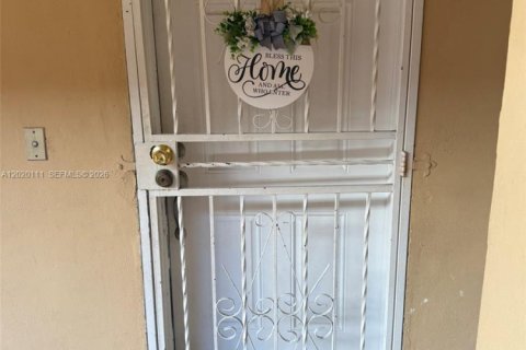 Купить кондоминиум в Хайалиа, Флорида 3 спальни, 112.6м2, № 2241366 - фото 20