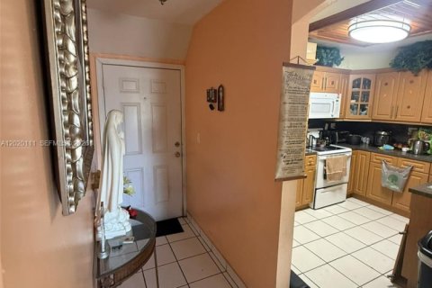 Купить кондоминиум в Хайалиа, Флорида 3 спальни, 112.6м2, № 2241366 - фото 6