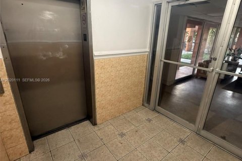 Купить кондоминиум в Хайалиа, Флорида 3 спальни, 112.6м2, № 2241366 - фото 24