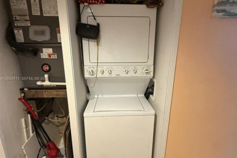 Купить кондоминиум в Хайалиа, Флорида 3 спальни, 112.6м2, № 2241366 - фото 9