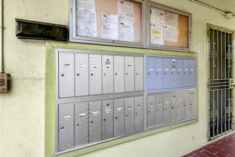 Condominio en alquiler en Miami, Florida, 1 dormitorio, 65.03 m2 № 2023403 - foto 25