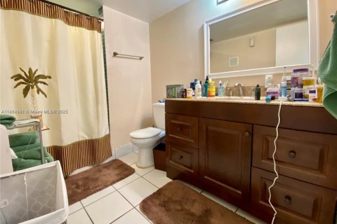 Condo in Davie, Florida, 2 bedrooms  № 1889803 - photo 9