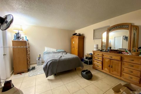 Condo in Davie, Florida, 2 bedrooms  № 1889803 - photo 7
