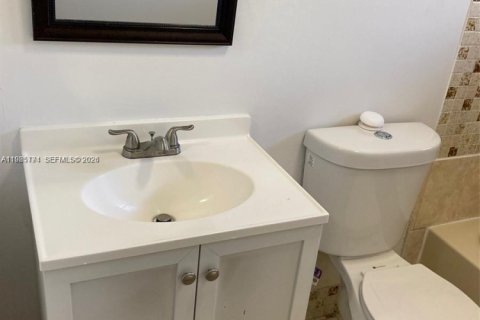 Купить кондоминиум в Майами, Флорида 2 спальни, 89.65м2, № 2048157 - фото 13