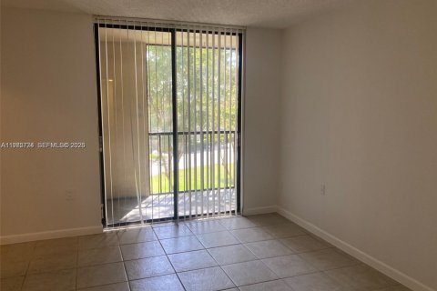 Купить кондоминиум в Майами, Флорида 2 спальни, 89.65м2, № 2048157 - фото 19