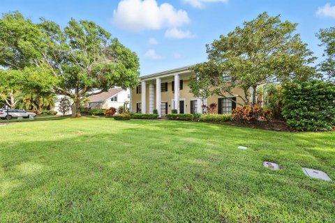 Casa en venta en Clearwater, Florida, 4 dormitorios, 358.97 m2 № 1917380 - foto 2
